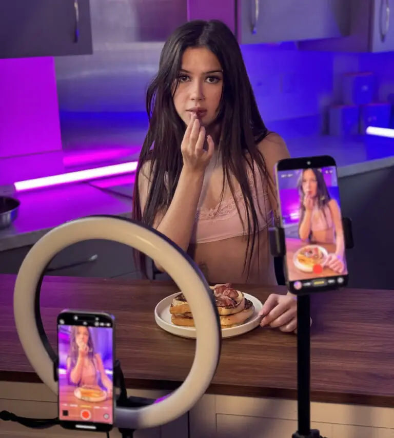 Picture of Annabelle on a photoshoot